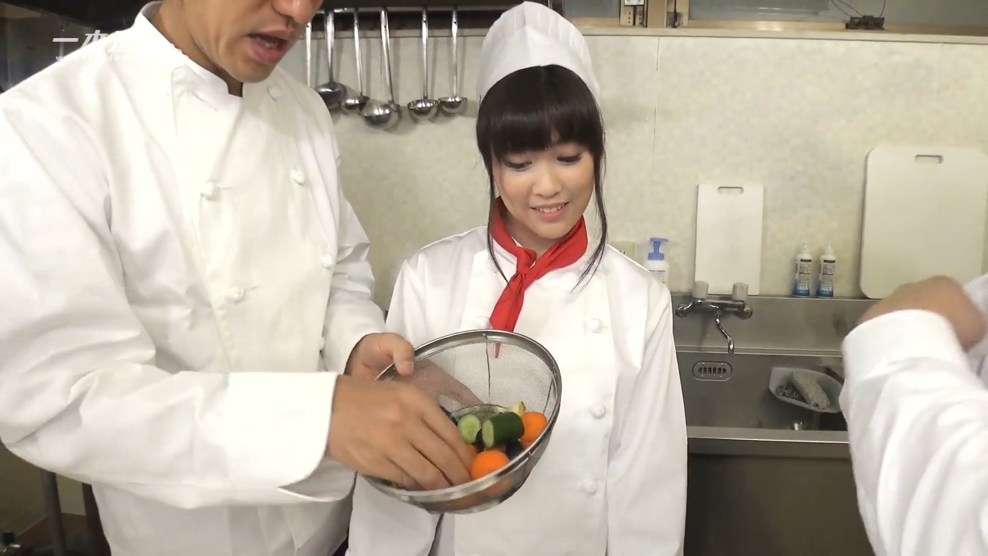 ファミレス で 働く トロイ 主婦